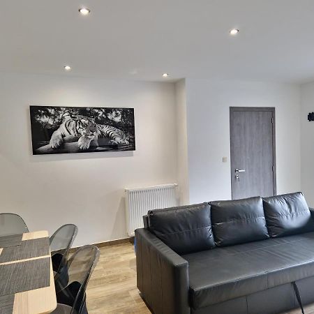 Le Coin Douillet Apartment Saint-Ghislain Bagian luar foto